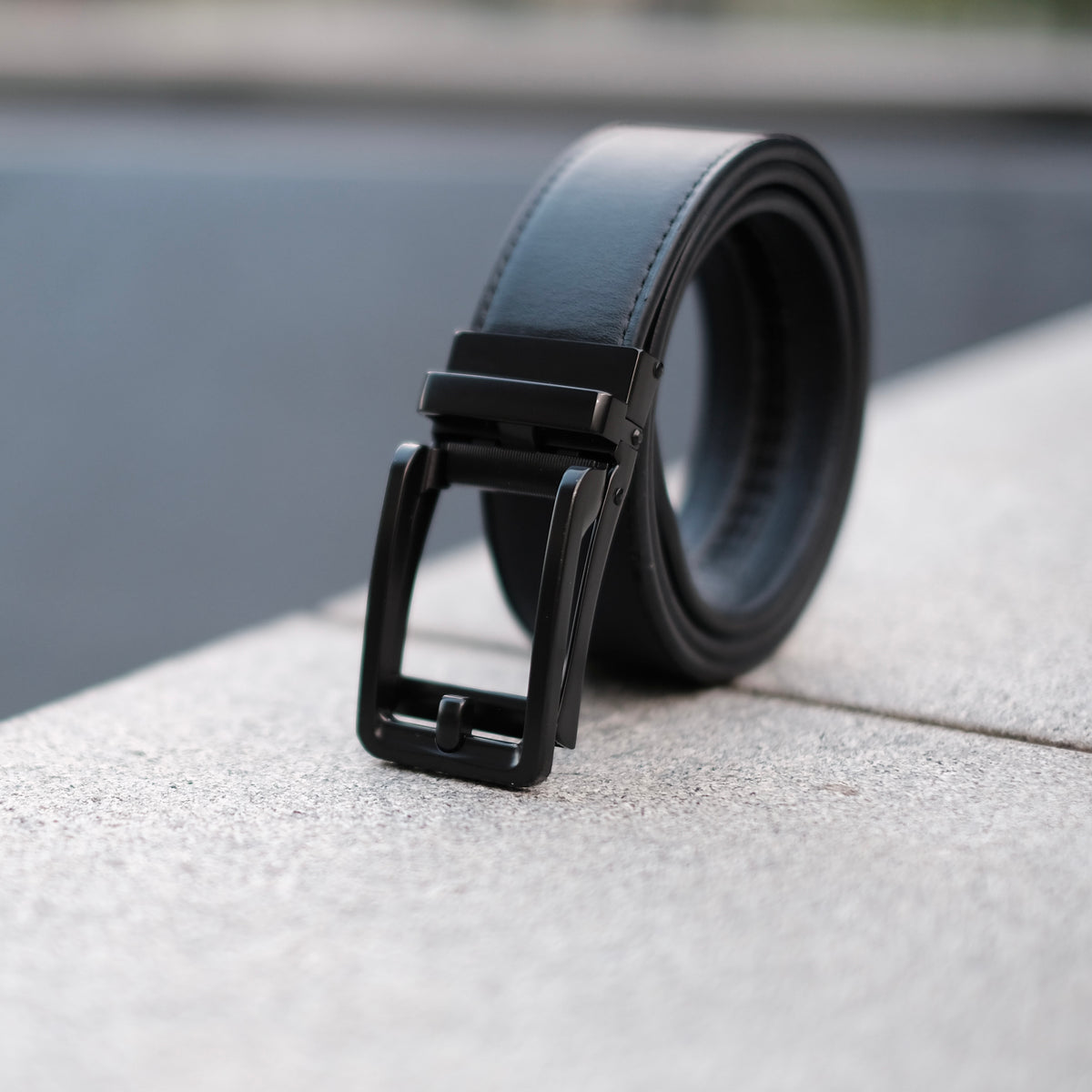 Classic Buckle - Black